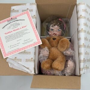 Vintage Ashton-Drake Galleries Doll Kaitlyn Wants A Kiss Porcelain baby 1993 NWT